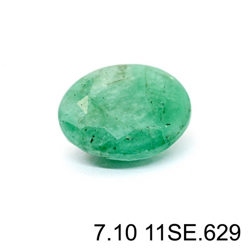 DSC_4824_2 Natural Green Sakota Emerald - 7.10 Carat - Image 1