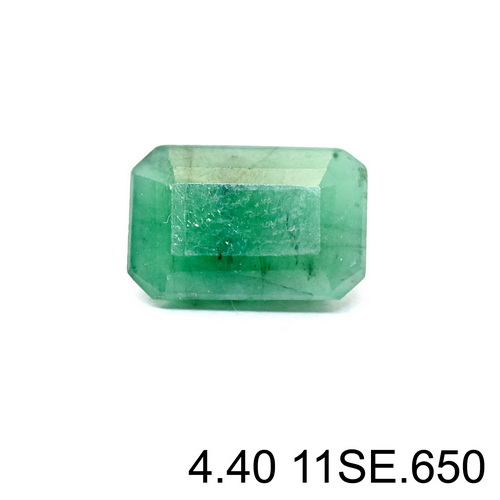 DSC_4912_2 Natural Green Sakota Emerald - 4.40 Carat - Image 1